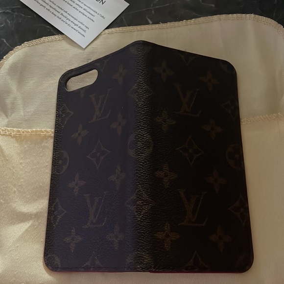 Louis Vuitton iPhone 10 plus case - Picture 3 of 5
